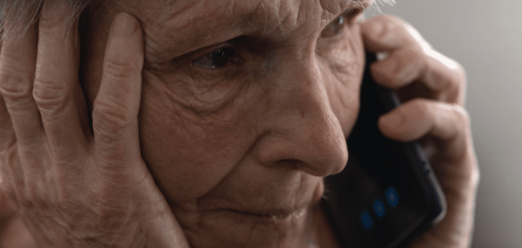 Urgence santé : une senior les contacte